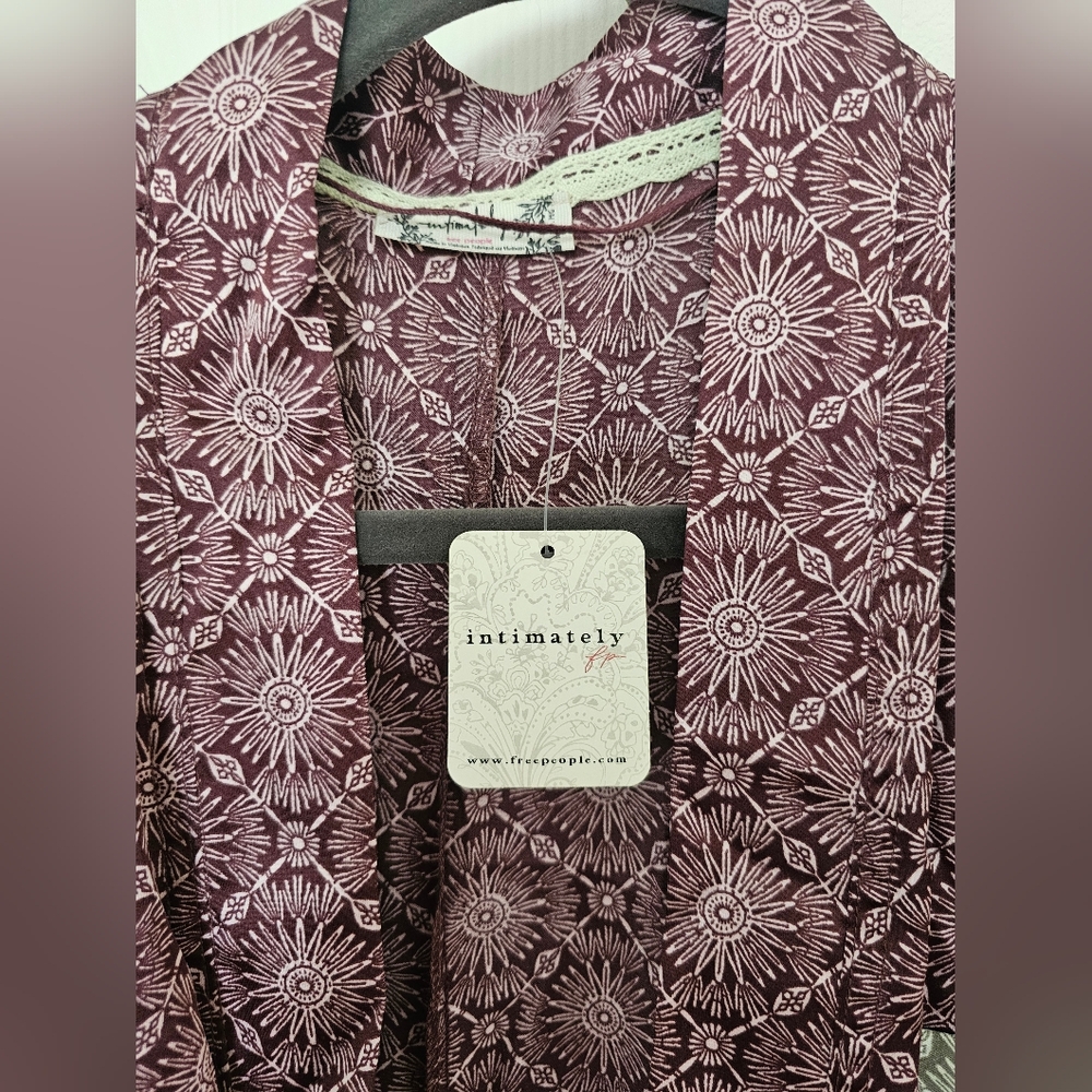 NWT FP Intimately Oasis House Robe- Raisin Combo- M/L - Picture 7 of 8